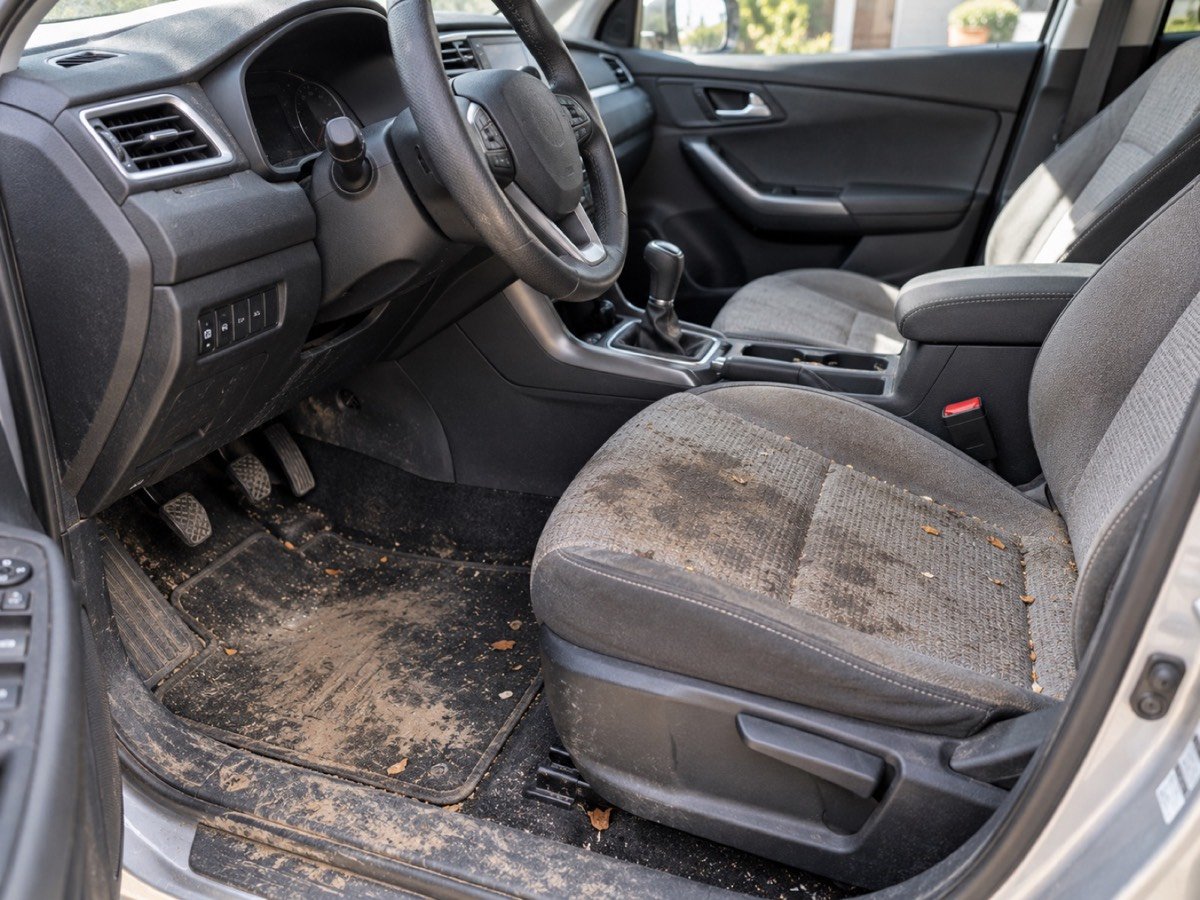 Siège voiture avant nettoyage